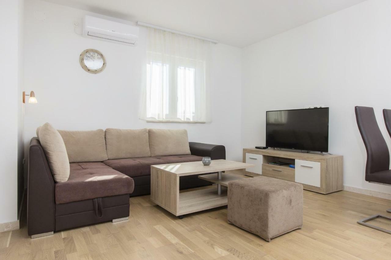 Apartmani Gabriella Водице Екстериор снимка